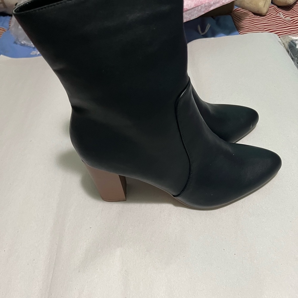Lulu’s black booties size 9 women’s - Picture 5 of 5